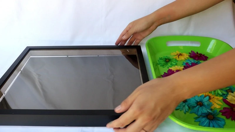 Beautiful Shadow Box with Flower Drying Art